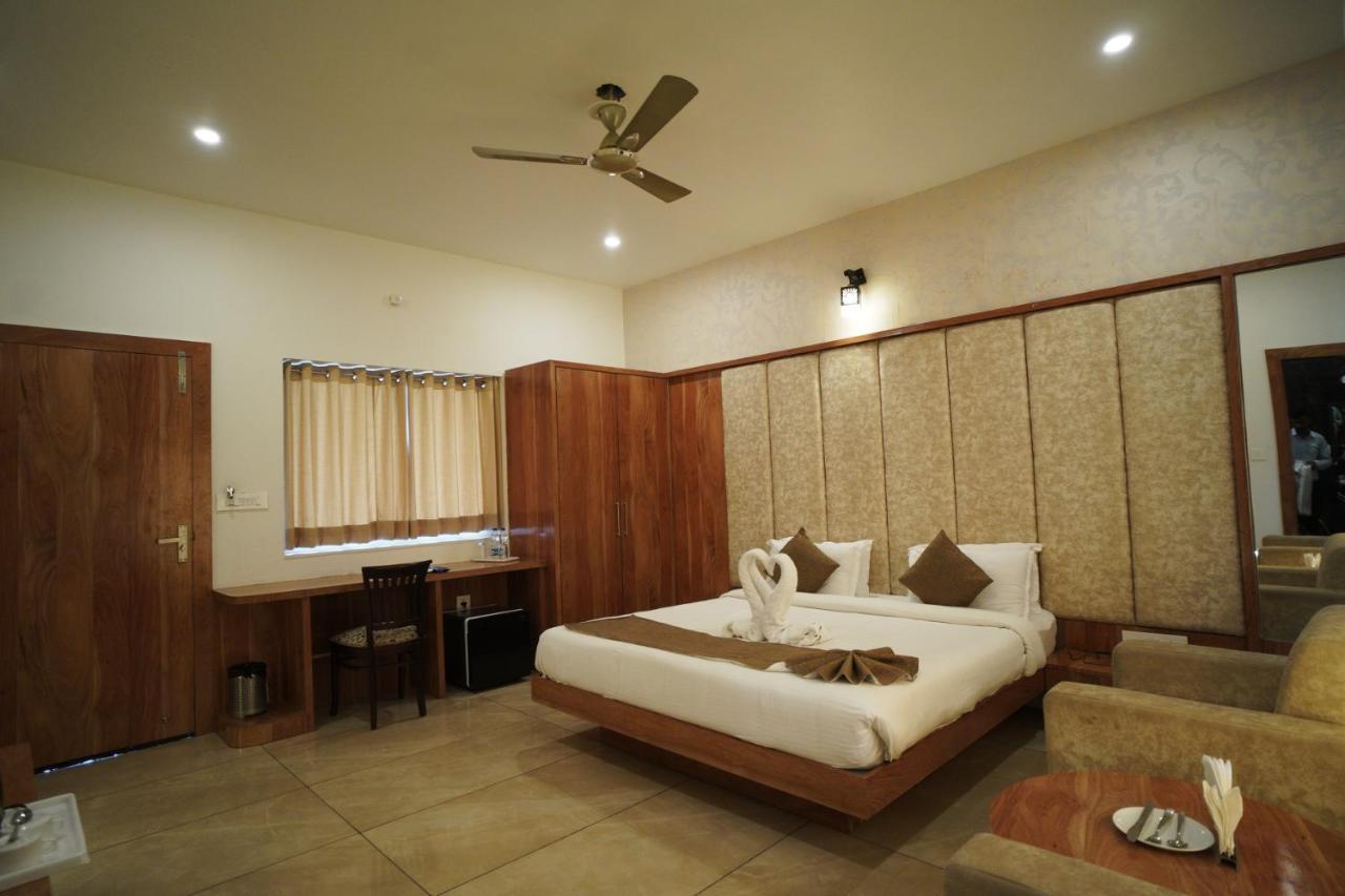 Amar Bagh Resort 布什格尔 外观 照片