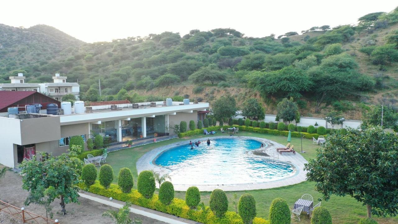 Amar Bagh Resort 布什格尔 外观 照片
