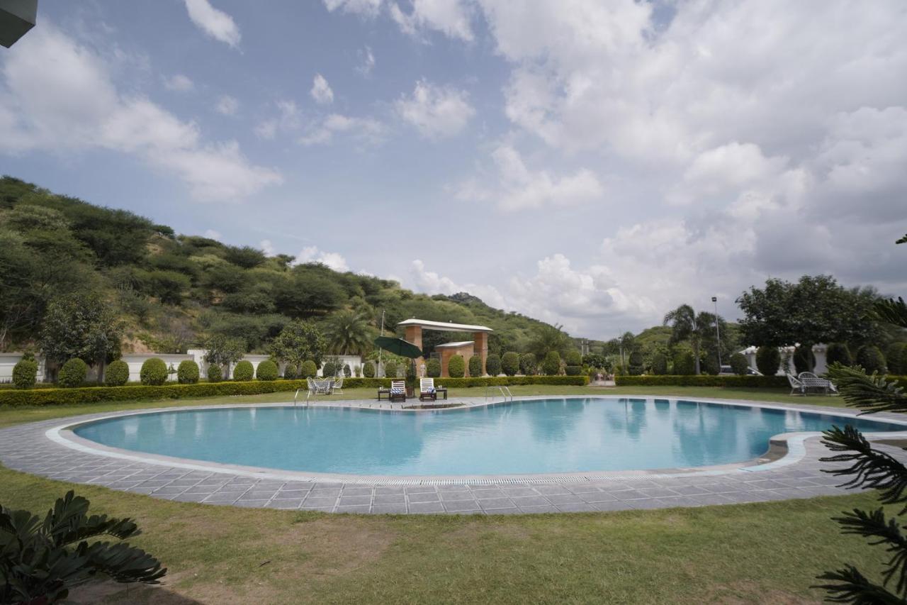 Amar Bagh Resort 布什格尔 外观 照片