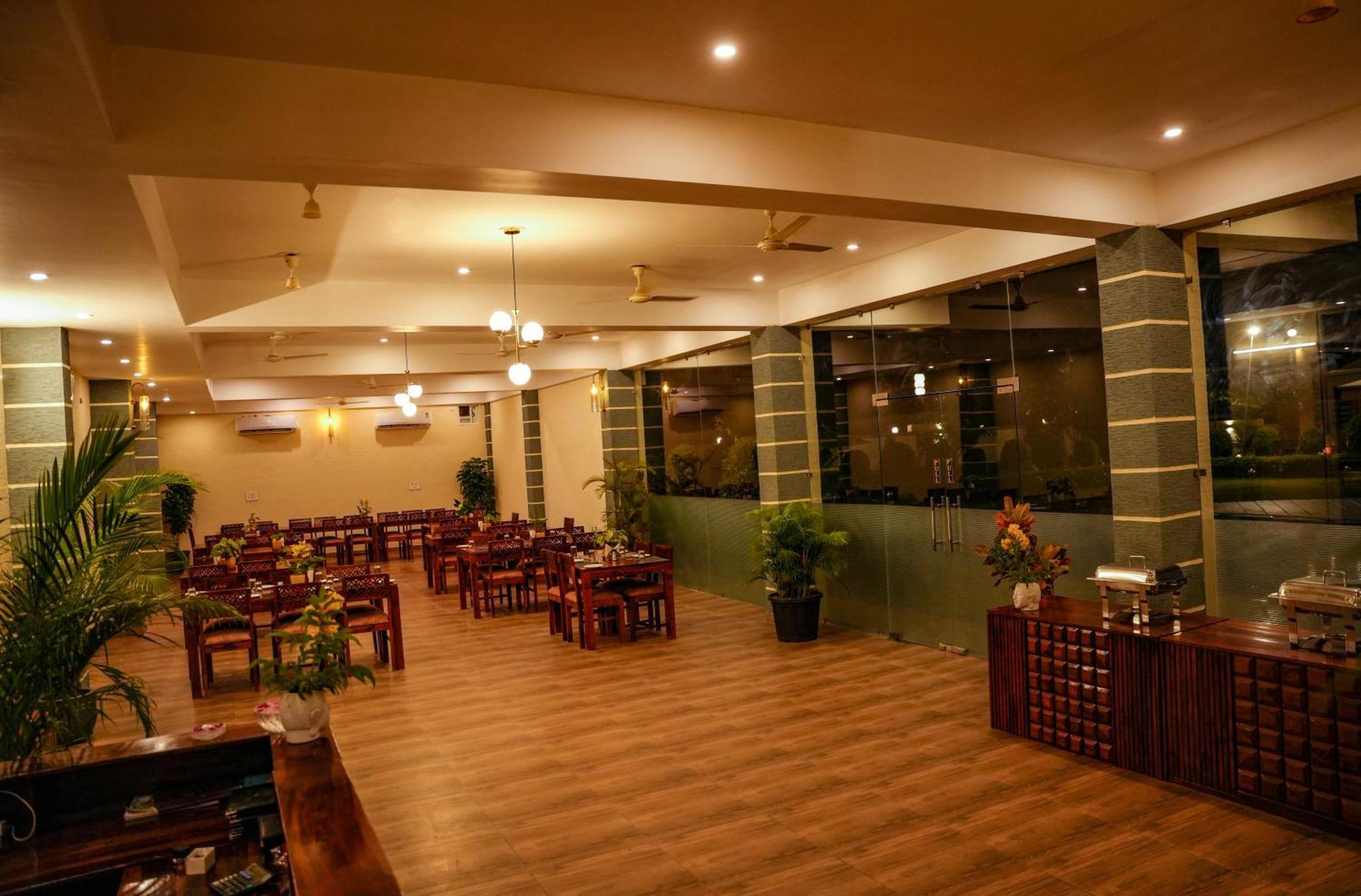 Amar Bagh Resort 布什格尔 外观 照片