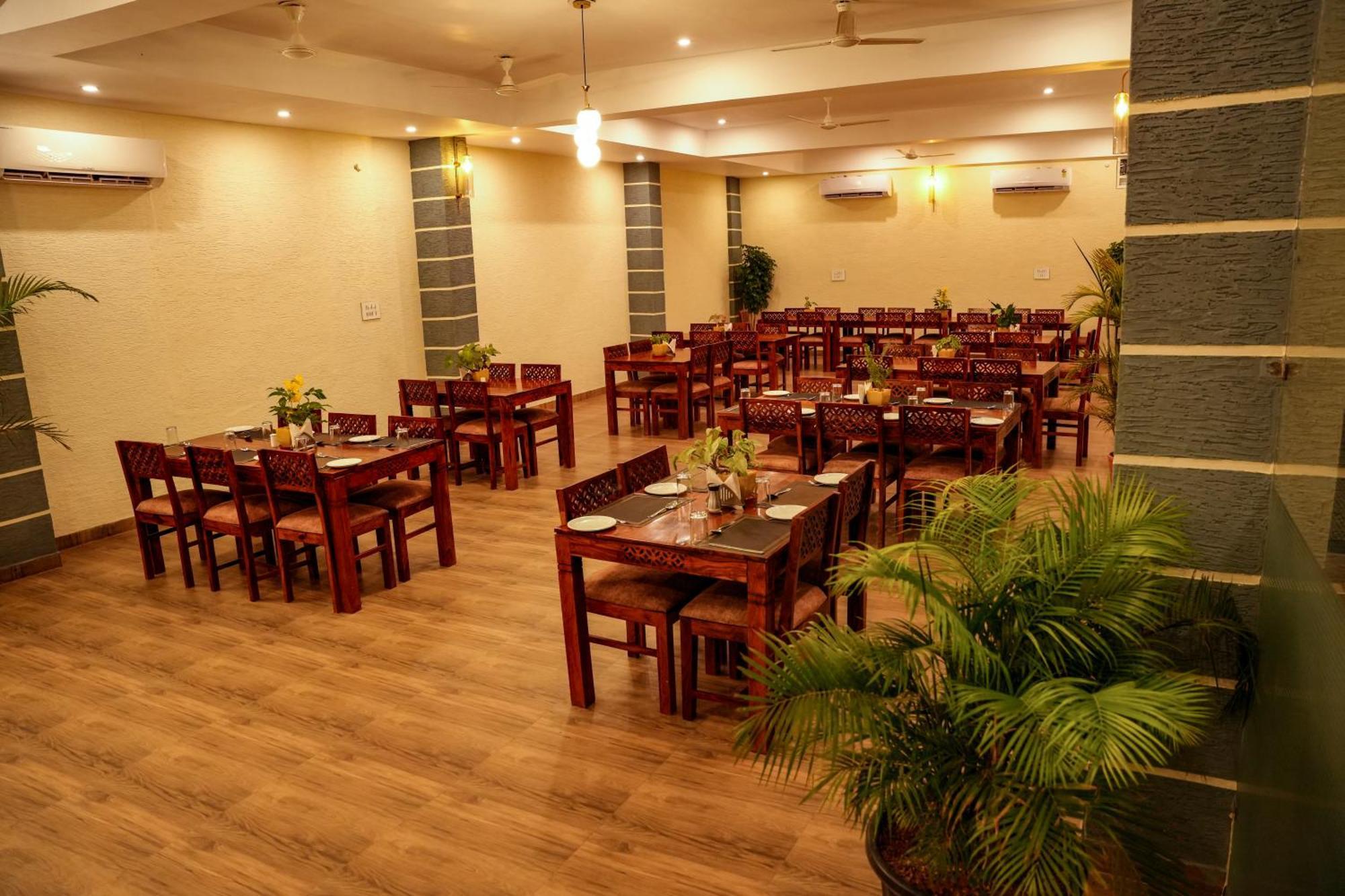 Amar Bagh Resort 布什格尔 外观 照片