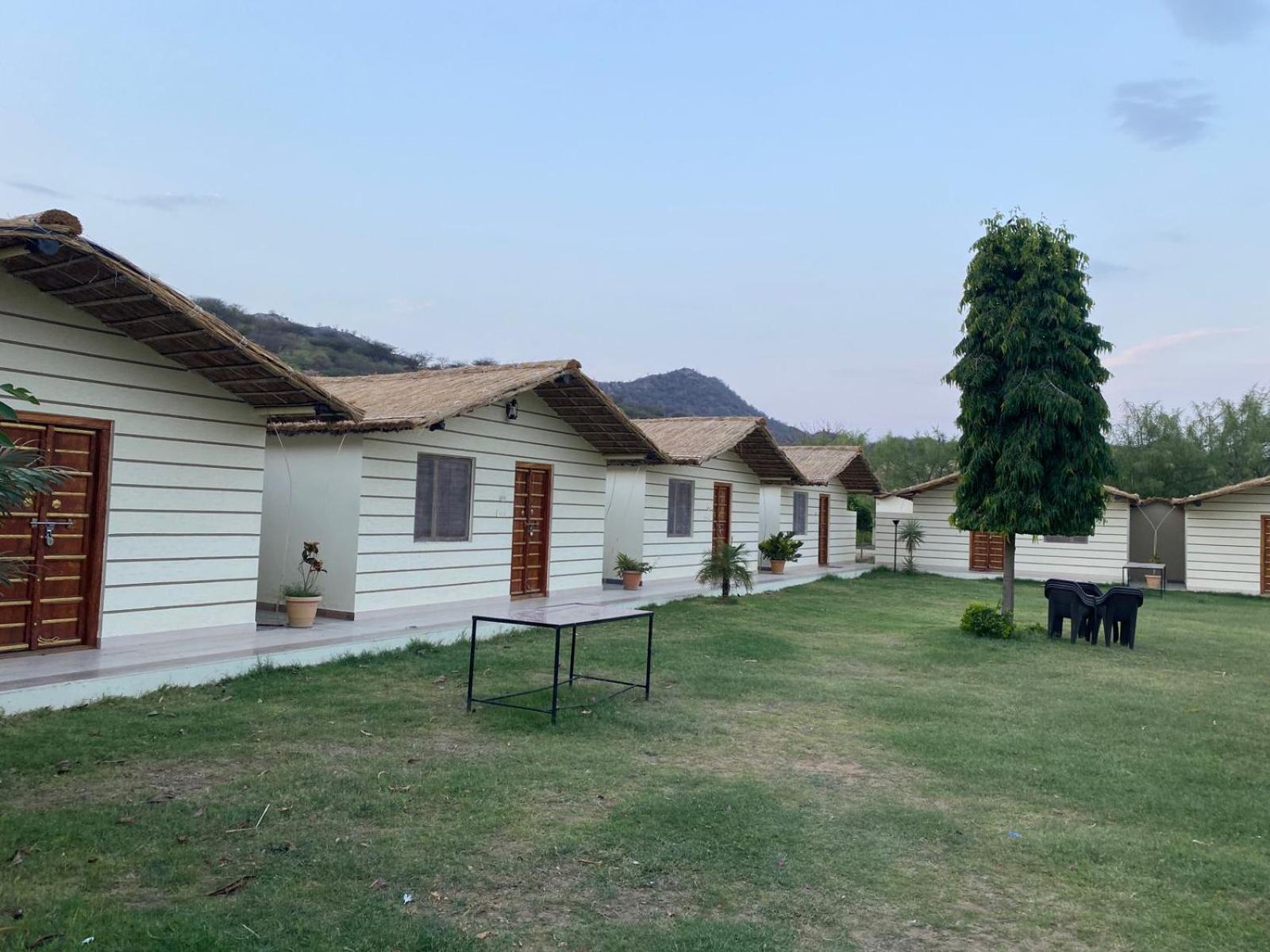 Amar Bagh Resort 布什格尔 外观 照片